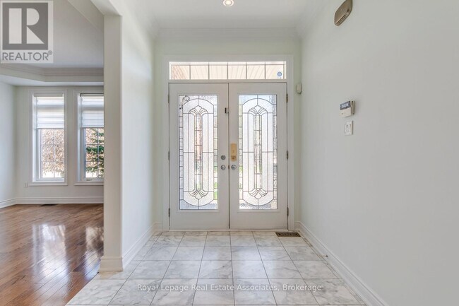 Photo du bâtiment - 3349 Springflower Way