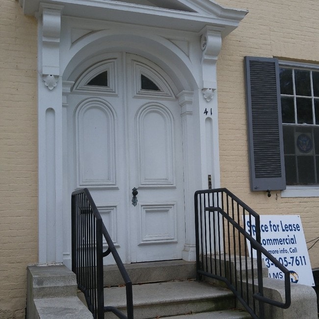 Front Entrance - 41 N Court St
