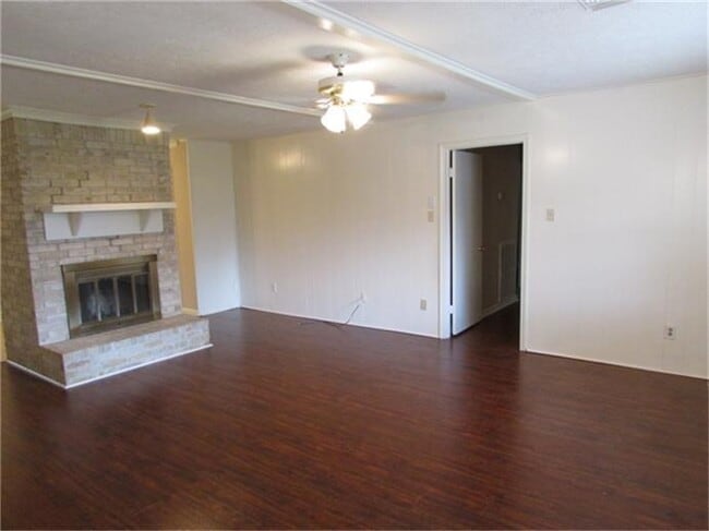 Building Photo - 3219 Ashmont Ln