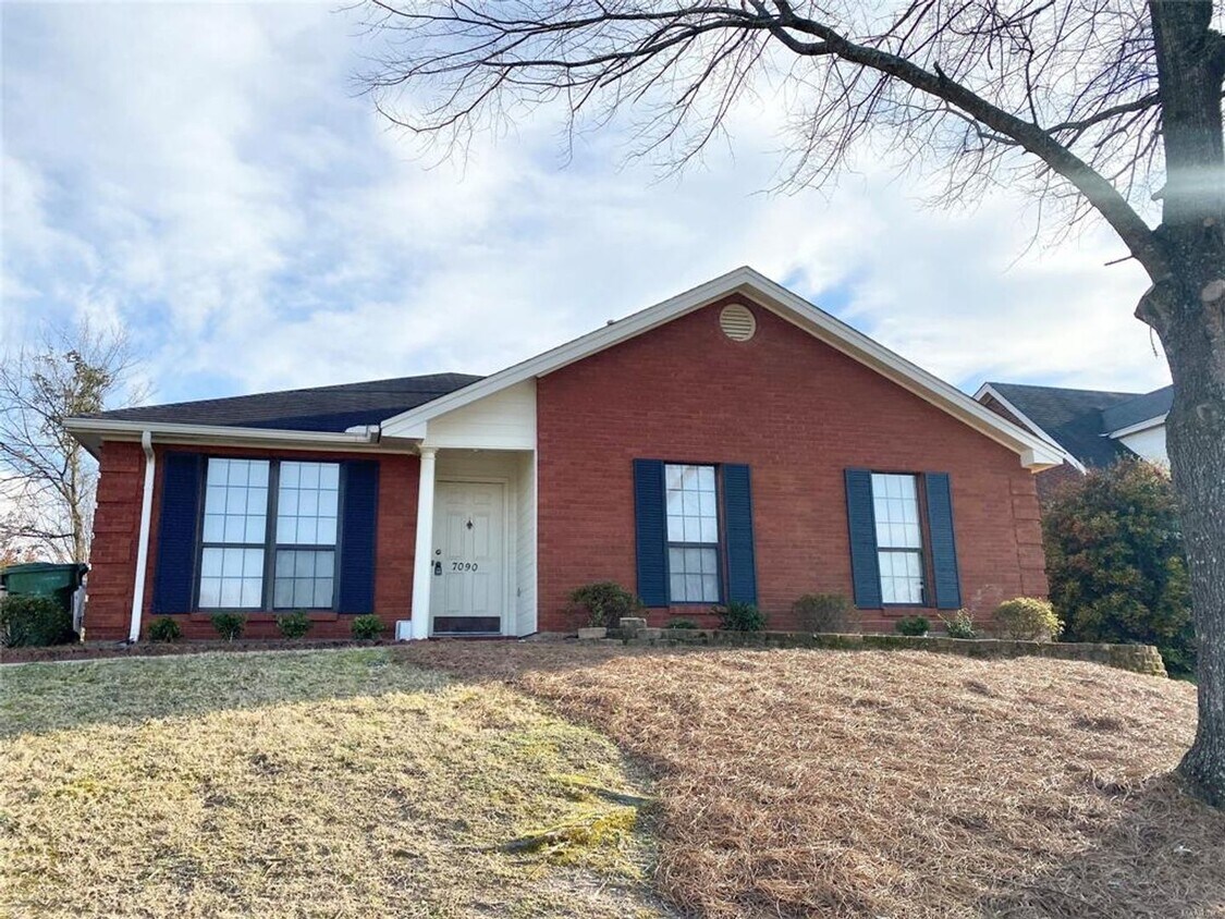 Foto principal - 7090 Runnymede Drive
