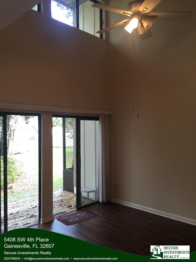 Foto del edificio - Nice end unit condo in Cypress Pointe Comm...