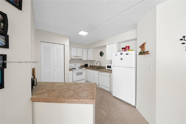 Building Photo - 6195 NW 186th St