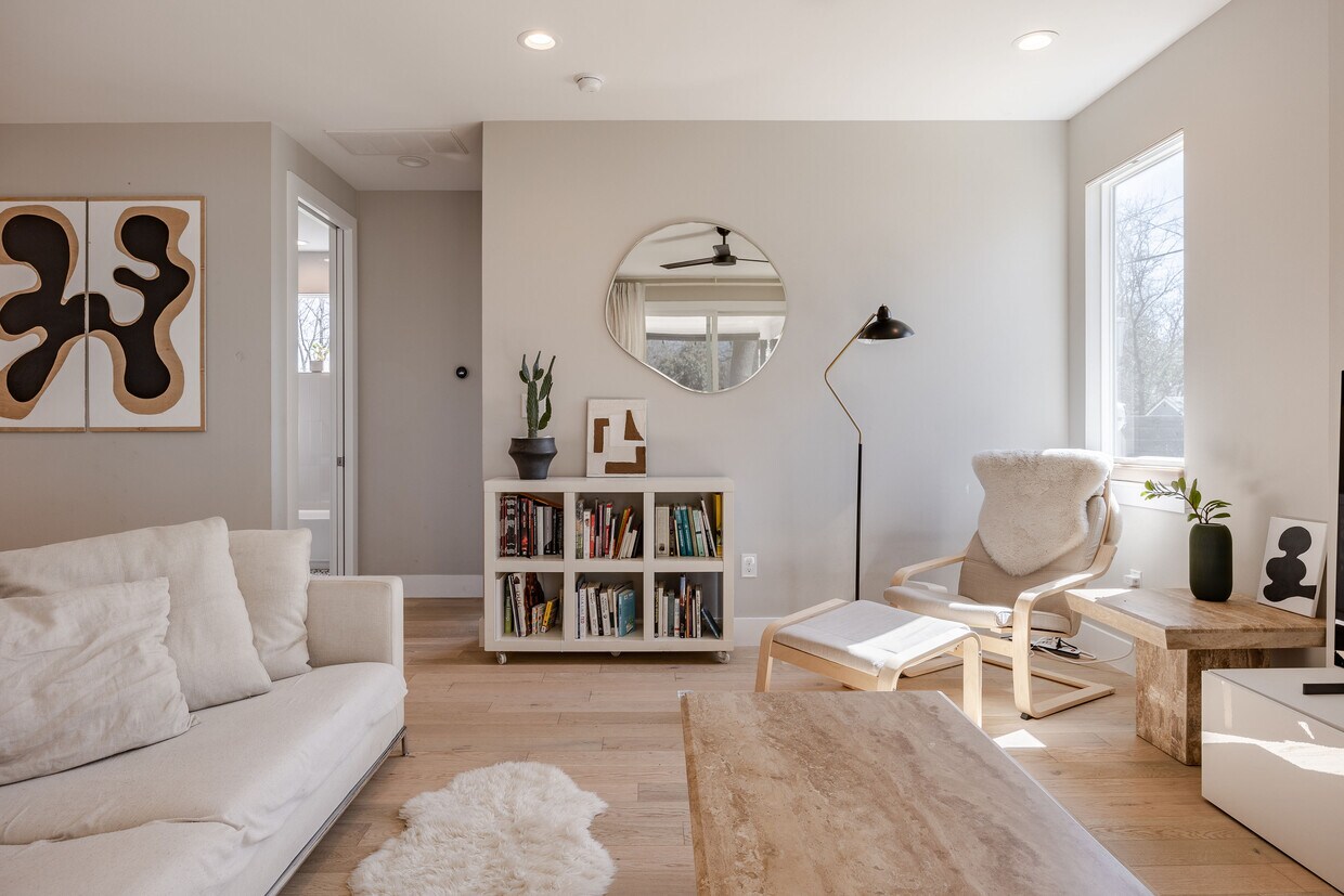 Foto principal - 205 Nelray Blvd