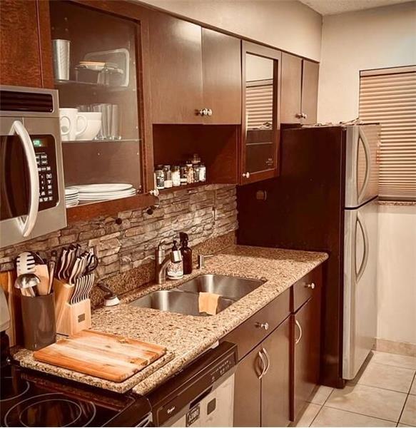 Foto del edificio - 3212 NE 8th Ct