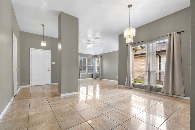 Foto del edificio - 10954 Pigeonwood Dr
