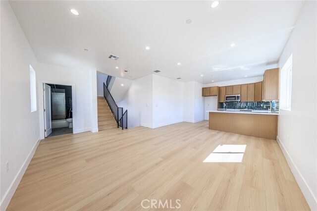 Building Photo - 2426 S West View St