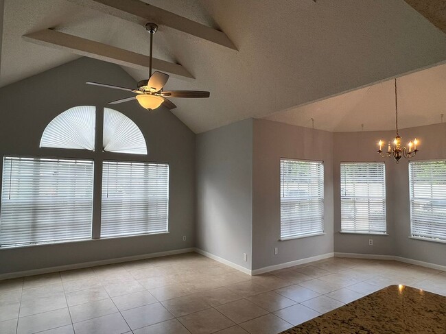 Building Photo - 12135 Armenia Gables Cir