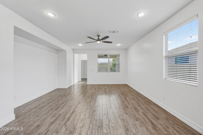 Building Photo - 33715 N 29th Ave