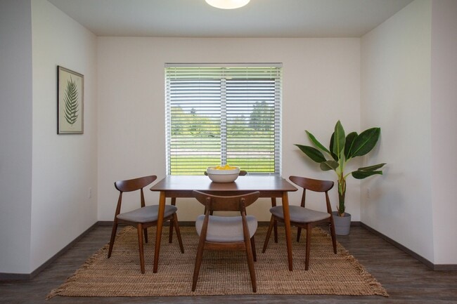 Foto del edificio - Sawyer Trail Apartments & Townhomes