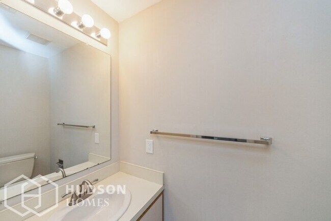 Building Photo - NOW AVAILABLE! - 535 S STREET UNIT 12, FIT...