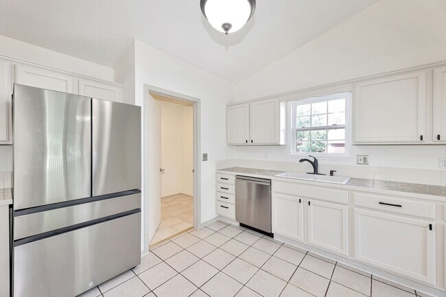 Foto del edificio - 1260 S Ridgehurst Cir