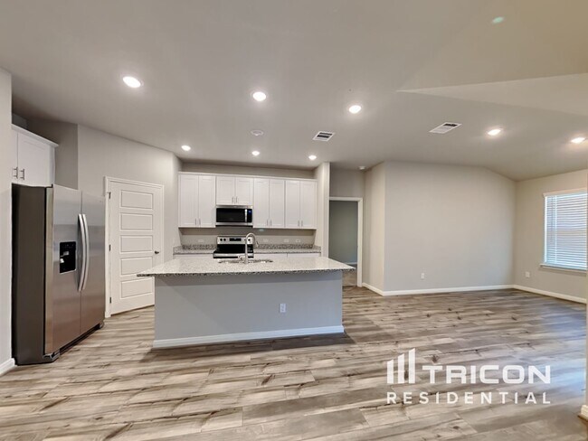 Building Photo - 5819 Nyla Way St. Hedwig TX