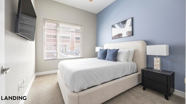 Foto del edificio - 1000 S Broadway