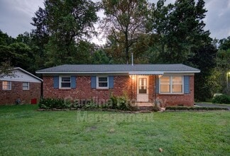 Building Photo - 421 E McLelland Ave