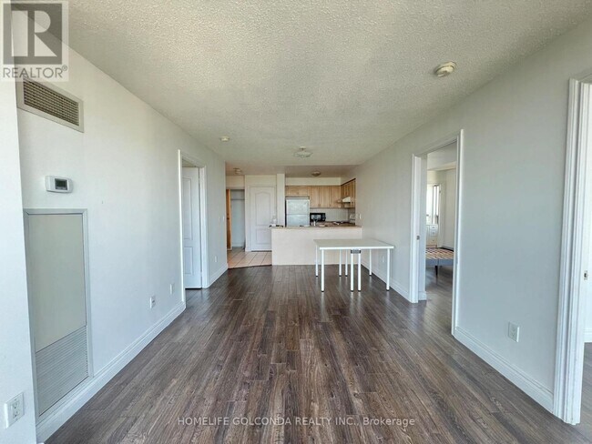 Photo du bâtiment - 60 Brian Harrison Way