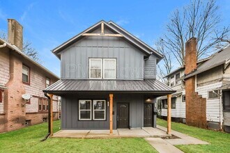 Building Photo - 2950 Winthrop Ave