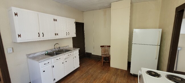 Foto del edificio - 164 Dupont St