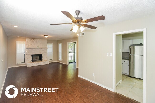 Building Photo - 6625 Santaolina Dr