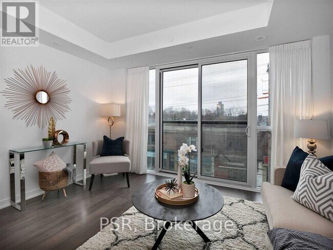 Photo du bâtiment - 899 Queen St E