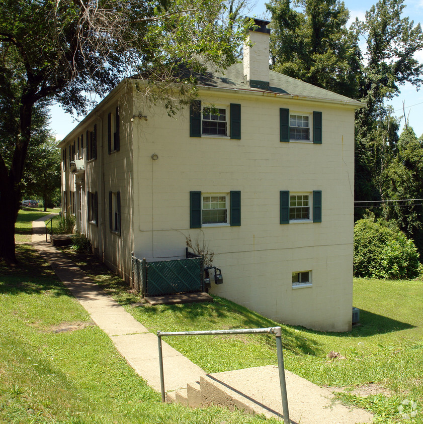 Chilton Manor Apartaments - Chilton Manor Apartments