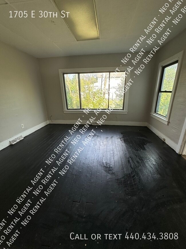 Building Photo - 1705 E 30th St