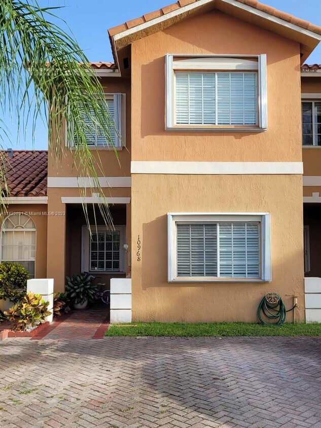 Foto principal - 10968 SW 182nd Ln
