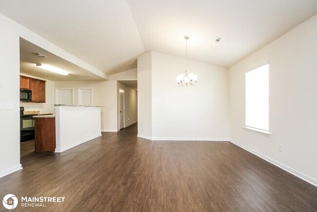 Building Photo - 2424 Pollen Way, Columbia, TN 38401