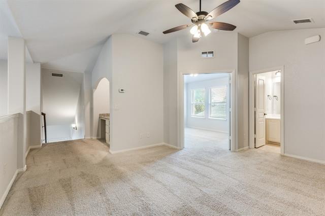 Foto del edificio - 3317 Creekhaven Dr