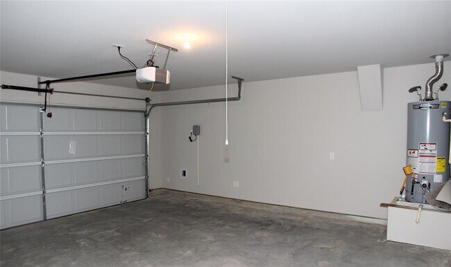 Foto del edificio - 20811 Acorn Valley Dr