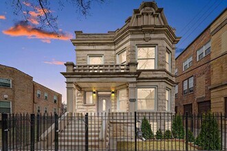 Building Photo - 3816 W Polk St