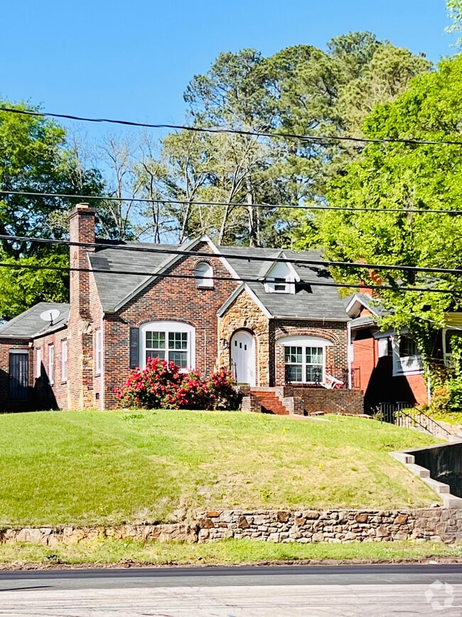 Home - 2077 Cascade Rd SW