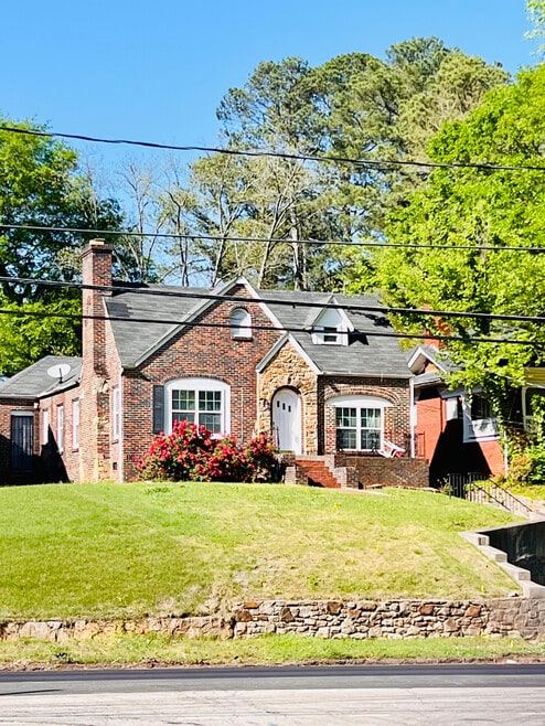 Home - 2077 Cascade Rd SW