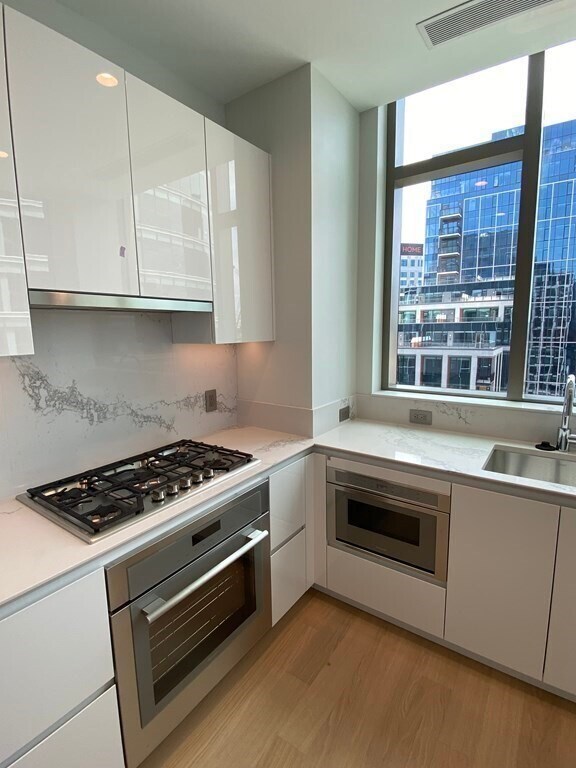 Foto del edificio - 133 Seaport Blvd
