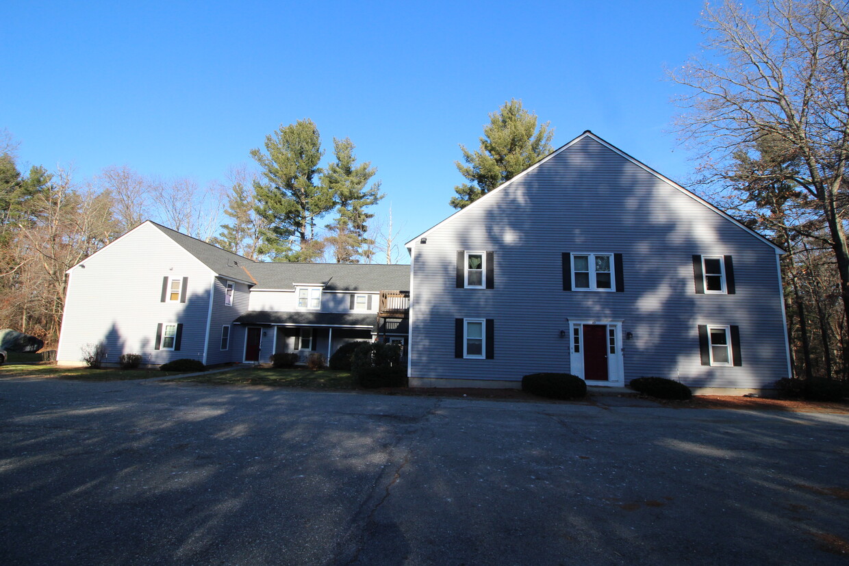 Primary Photo - 49 Lantern Ln