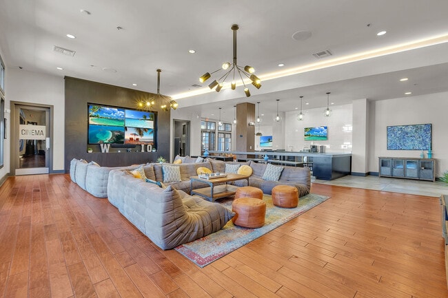 Photo - West 10 Apartments