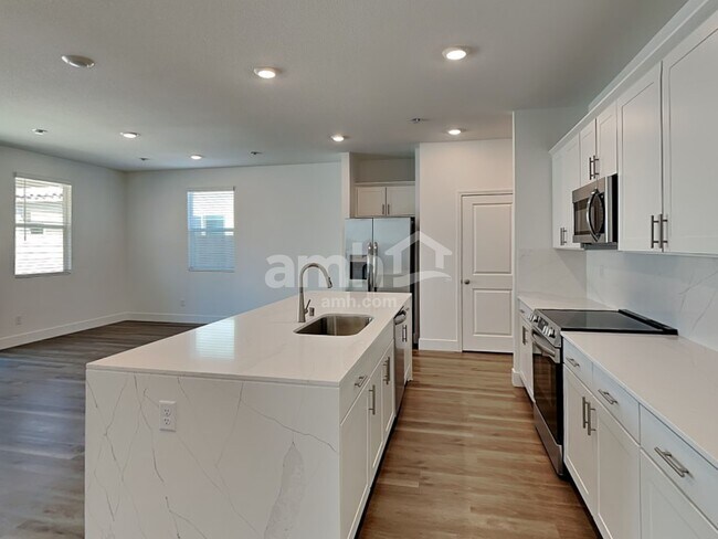 Building Photo - 8386 Flagpole Loop Ave