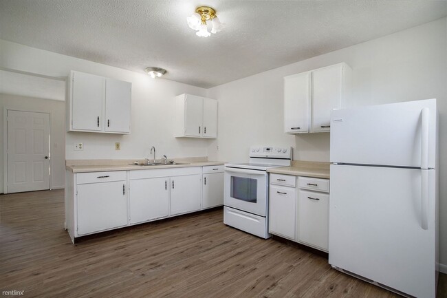 Building Photo - 2 br, 1 bath House - 62701 Red Arrow Hwy U...