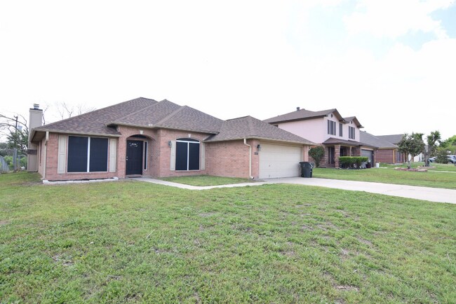 Building Photo - 5411 Teal Dr