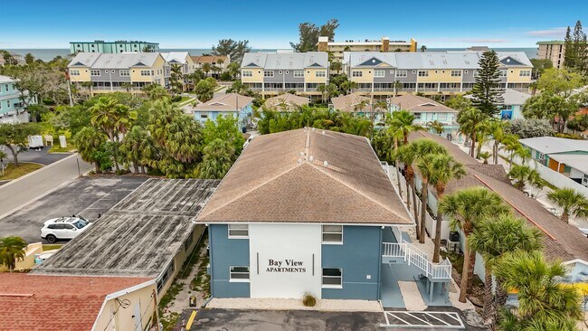 Building Photo - 2502 Bay Blvd