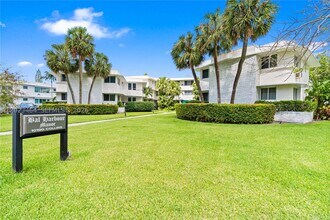Building Photo - 10190 Collins Ave