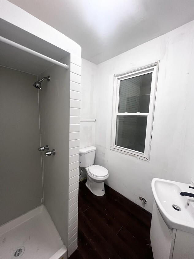 Foto del edificio - 3323 Gratiot Ave