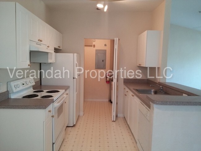 Foto del edificio - 832 Grand Regency Pointe