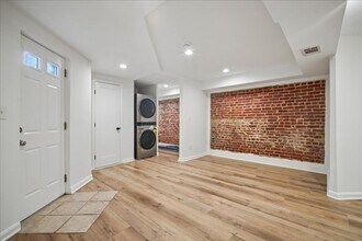 Building Photo - 3211 11th St NW
