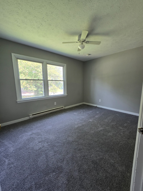 Building Photo - 5 N Fern Ave