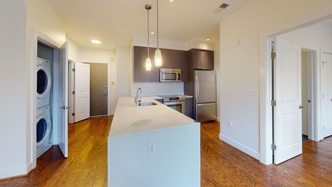 Foto del edificio - Georgia Avenue One Bedroom for Rent! Pets Welcomed!