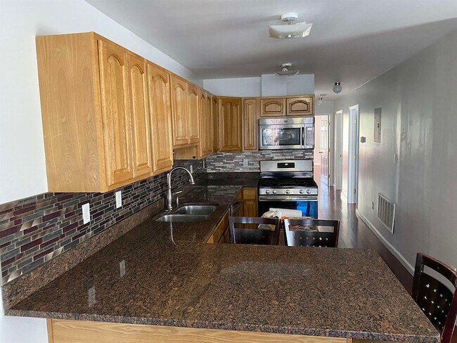 Foto del edificio - 183 Hutton St