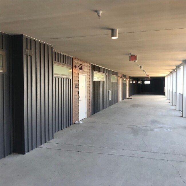 Foto del edificio - 4361 S Congress Ave