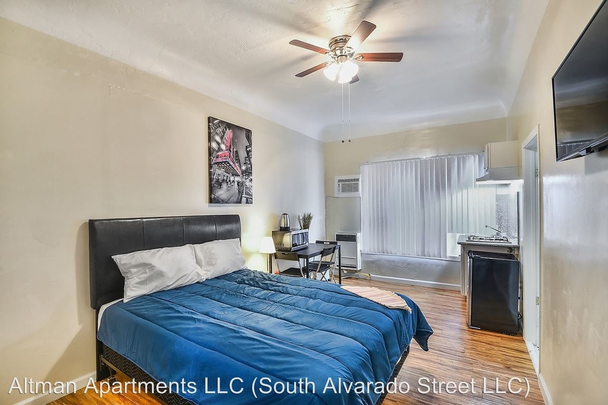 Primary Photo - 725 N Alvarado St