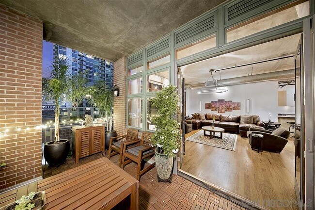 Foto del edificio - 877 Island Ave