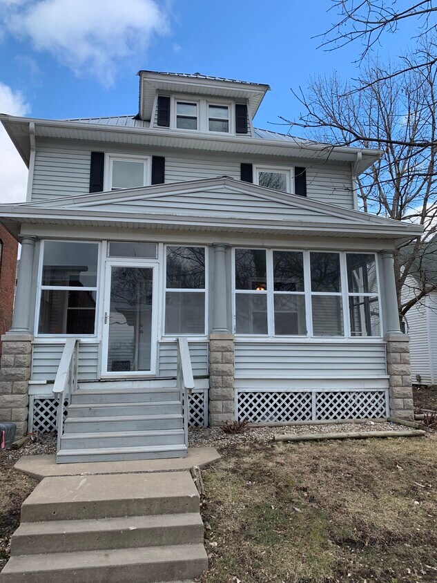 1108 N 8th St, Burlington, IA 52601 House Rental in Burlington, IA